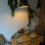 Nuit Insolite Conteneur Tropical Glamping *