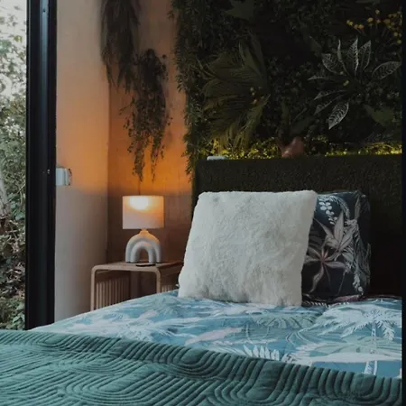 Campismo de Luxo Nuit Insolite Conteneur Tropical