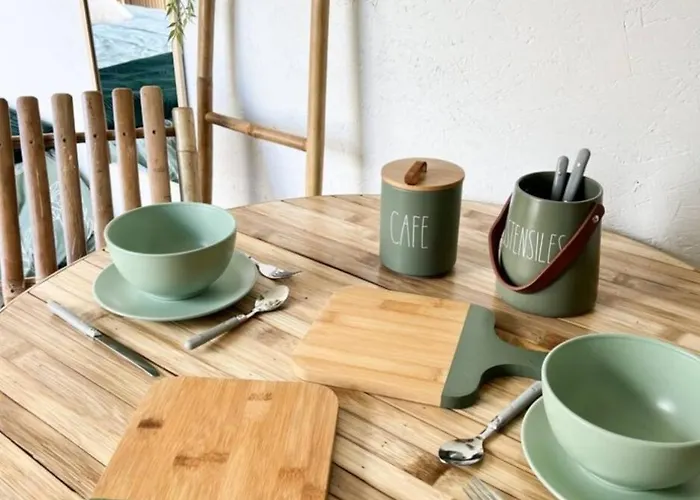 Nuit Insolite Conteneur Tropical בוילון