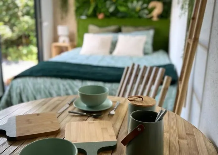 Nuit Insolite Conteneur Tropical * בוילון